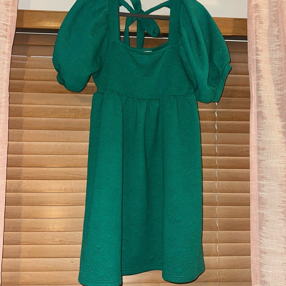 Green Puff Sleeve Dress - Picture 1 of 2